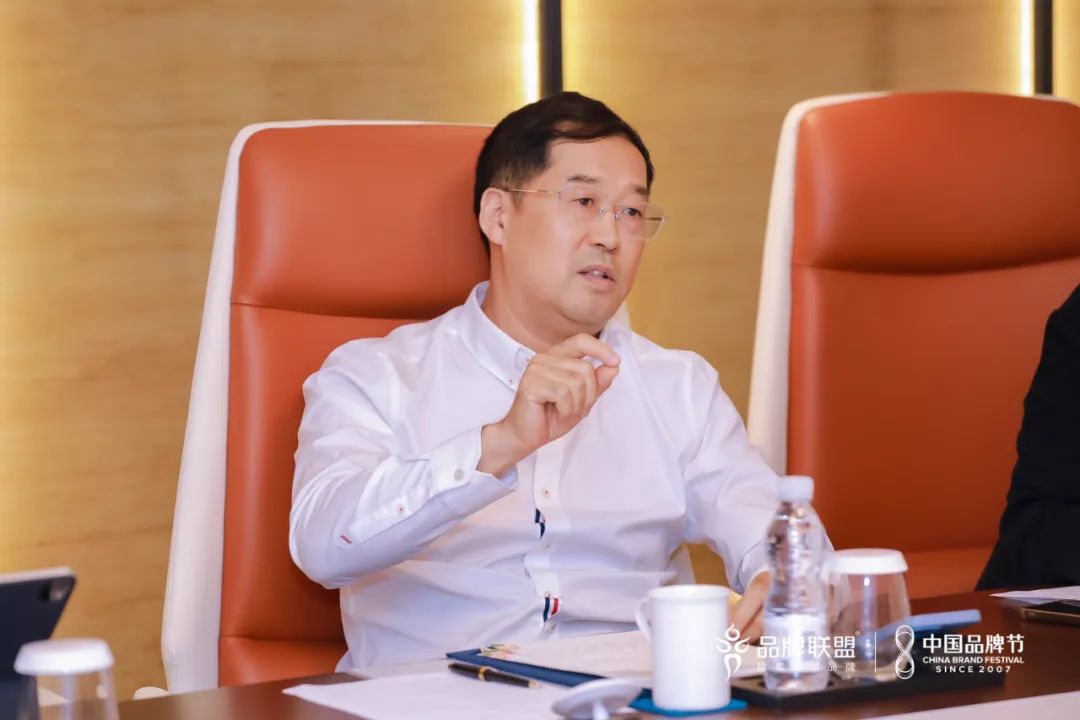 MG冰球突破官网集团董事长李军赴广州考察交流
