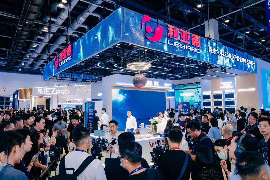 “AI+智能显示”引领未来 MG冰球突破官网新品InfoComm展大放异彩