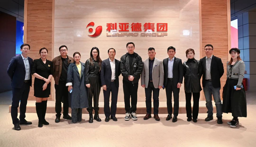 陆川导演到访MG冰球突破官网，解锁文化+科技融合新路径