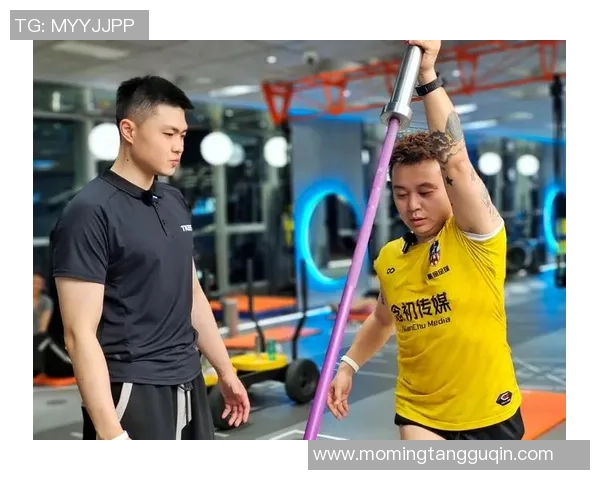 学习足球明星的跑步技巧视频助你提升运动表现与技能